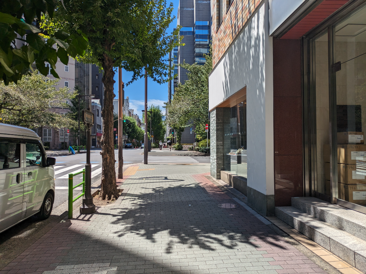 v20251010150708/fresh/building/J00100406845_12