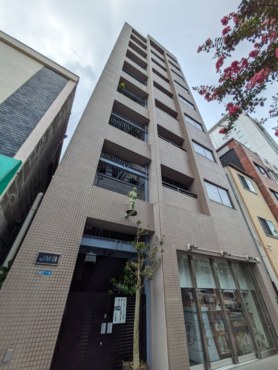 v20251010150708/fresh/building/J00100408119_9