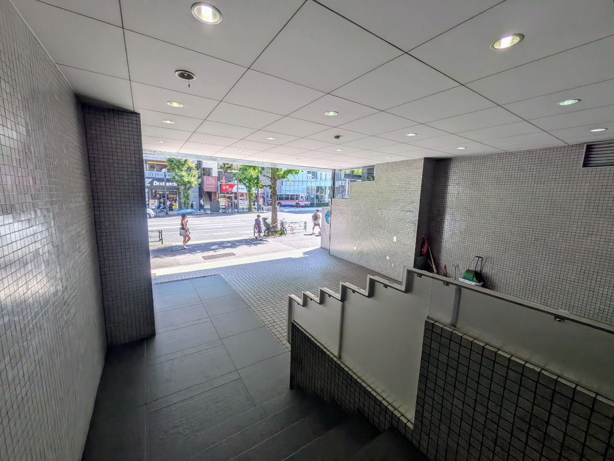 v20251010150708/fresh/building/J00100427175_13