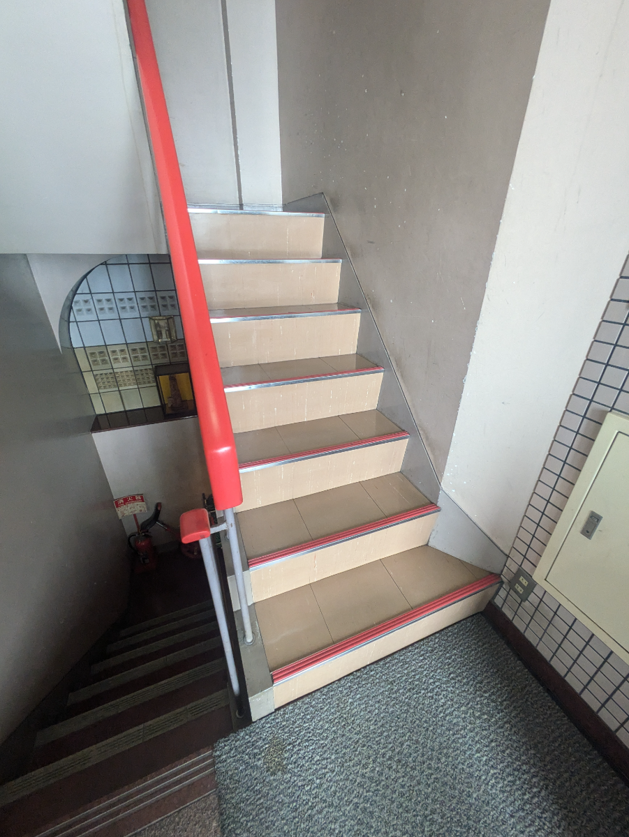 v20251010150708/fresh/building/J00100443256_4