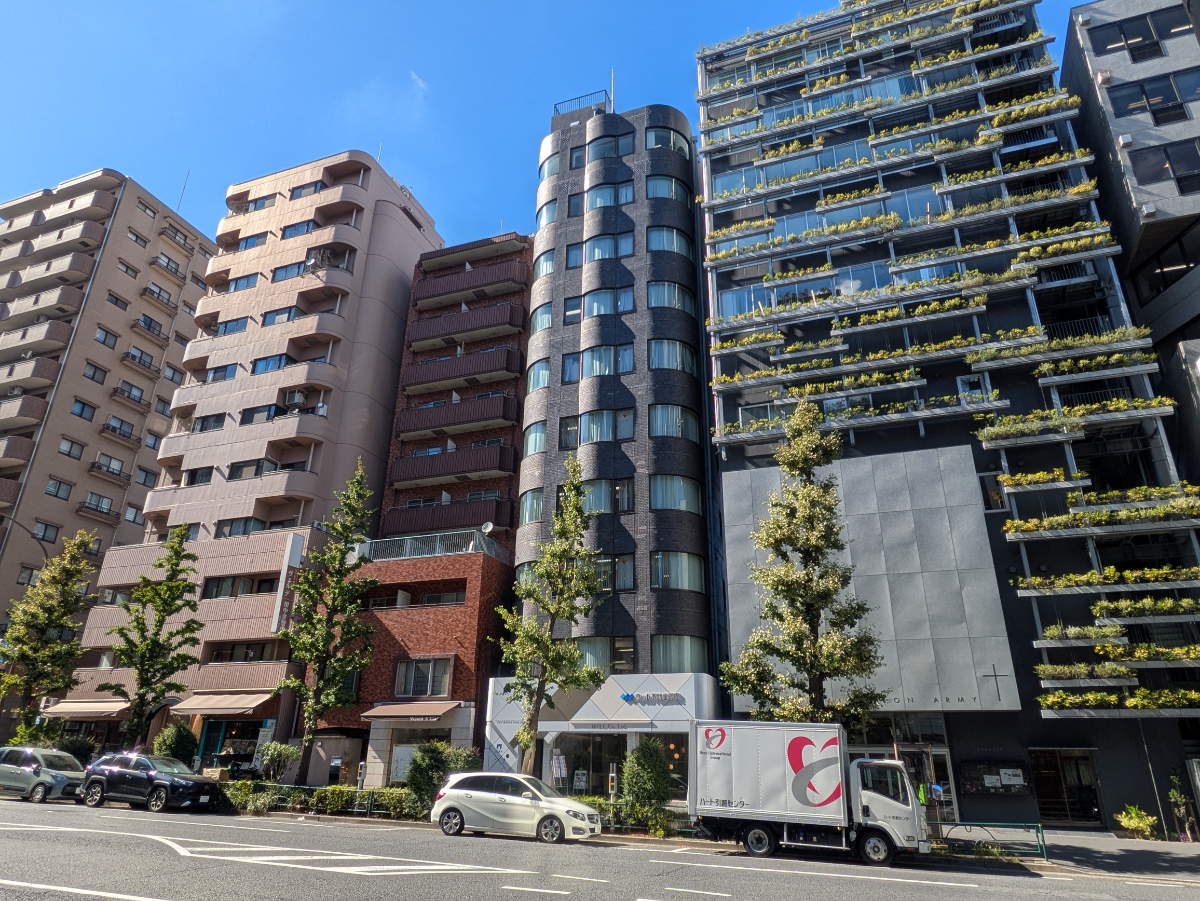 v20251010150708/fresh/building/J00100469335_8