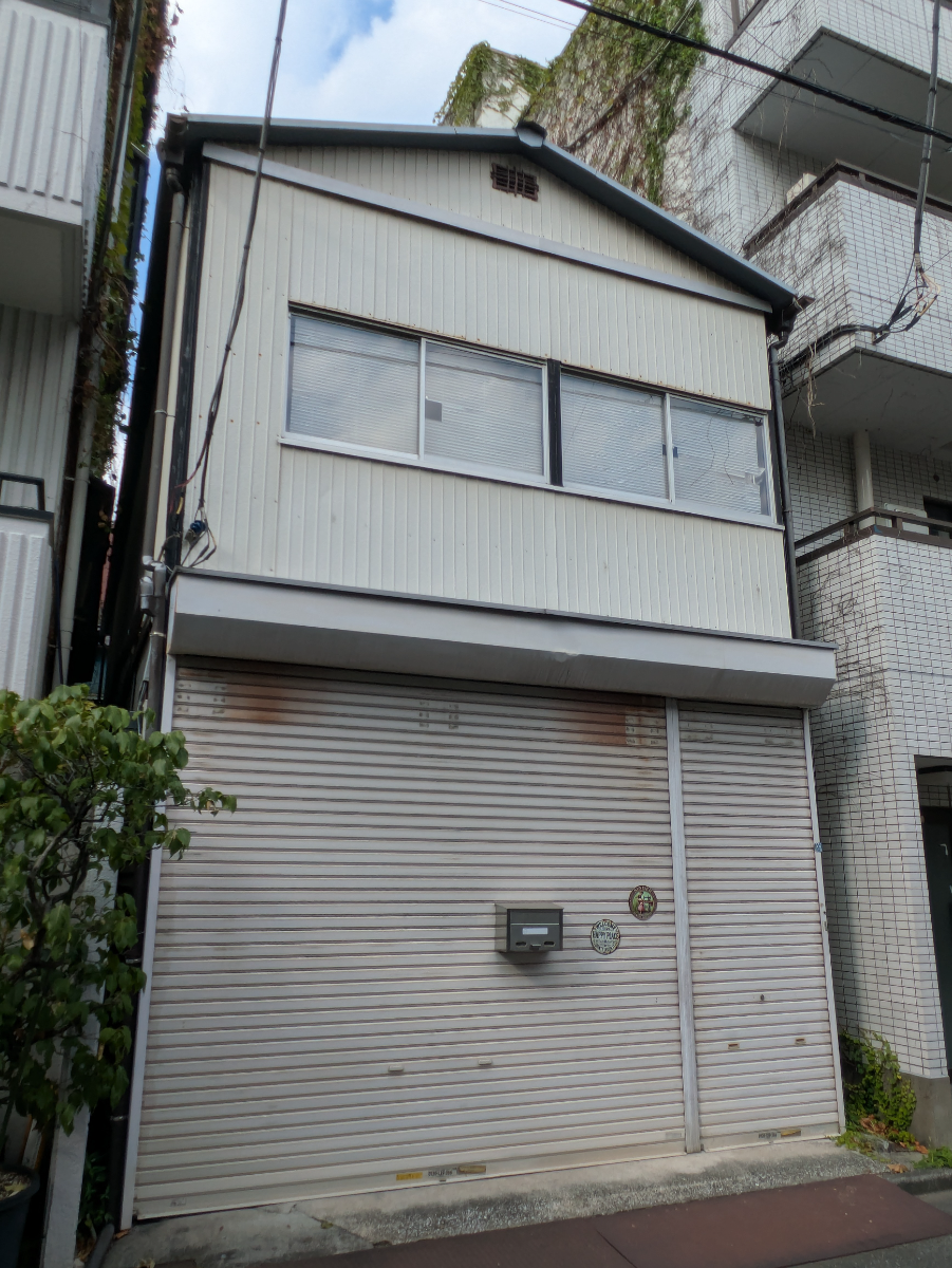 v20251010150708/fresh/building/J00100482319_5