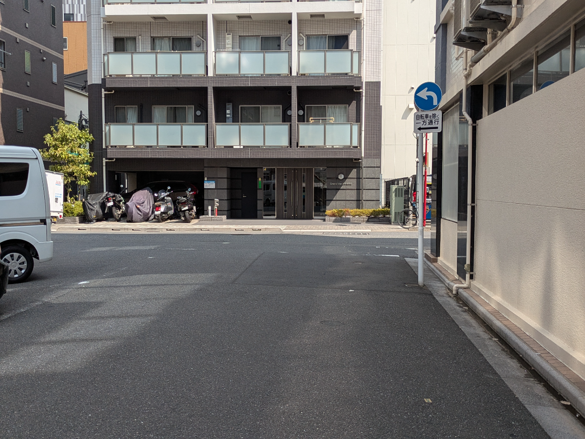 v20251010150708/fresh/building/J00100609584_15