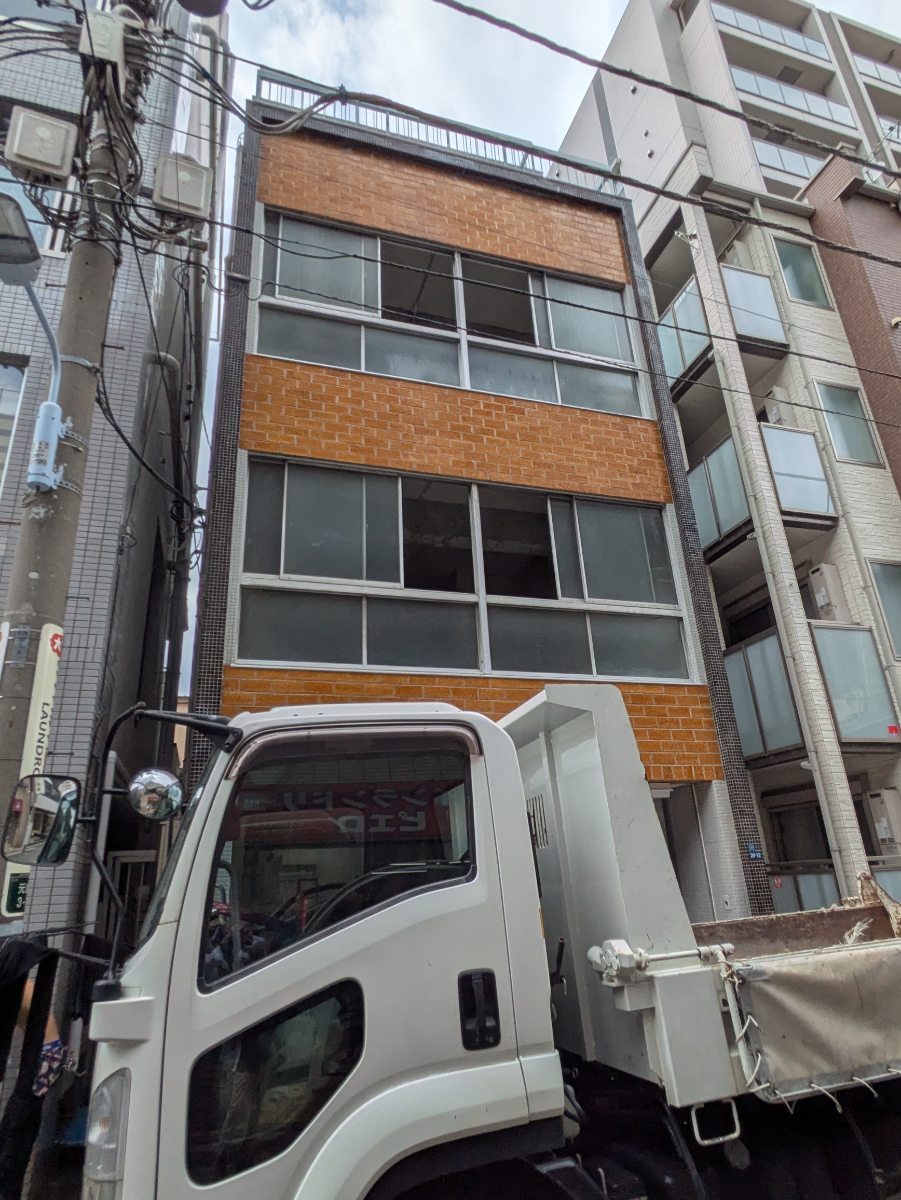 v20251010150708/fresh/building/J00100611441_6