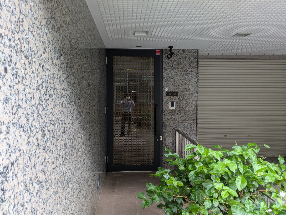 v20251011150701/fresh/building/J00100374881_3