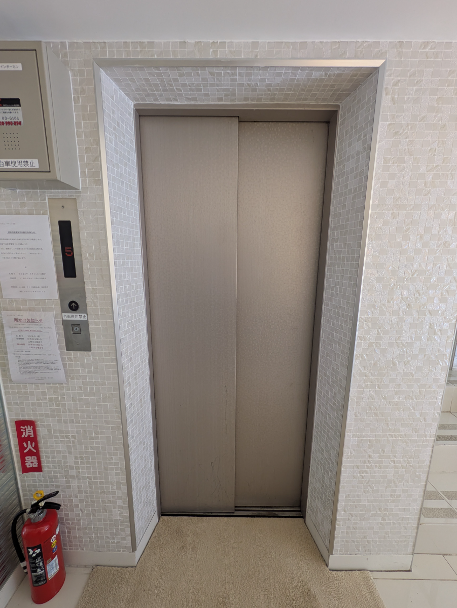 v20251011150701/fresh/building/J00100374949_4