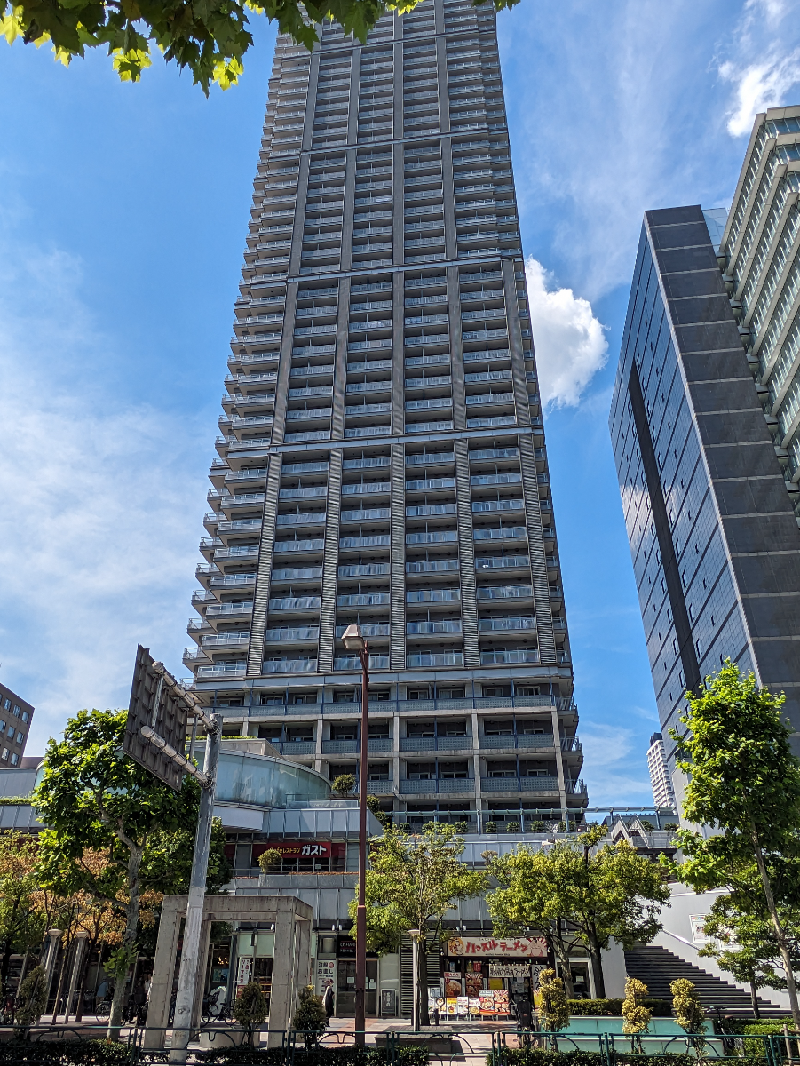 v20251011150701/fresh/building/J00100421327_7
