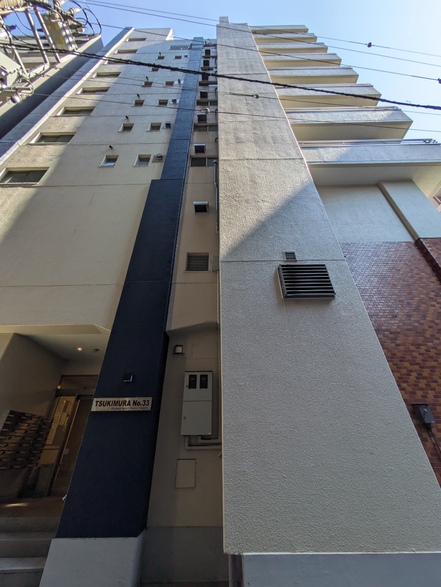 v20251011150702/fresh/building/J00100357296_9