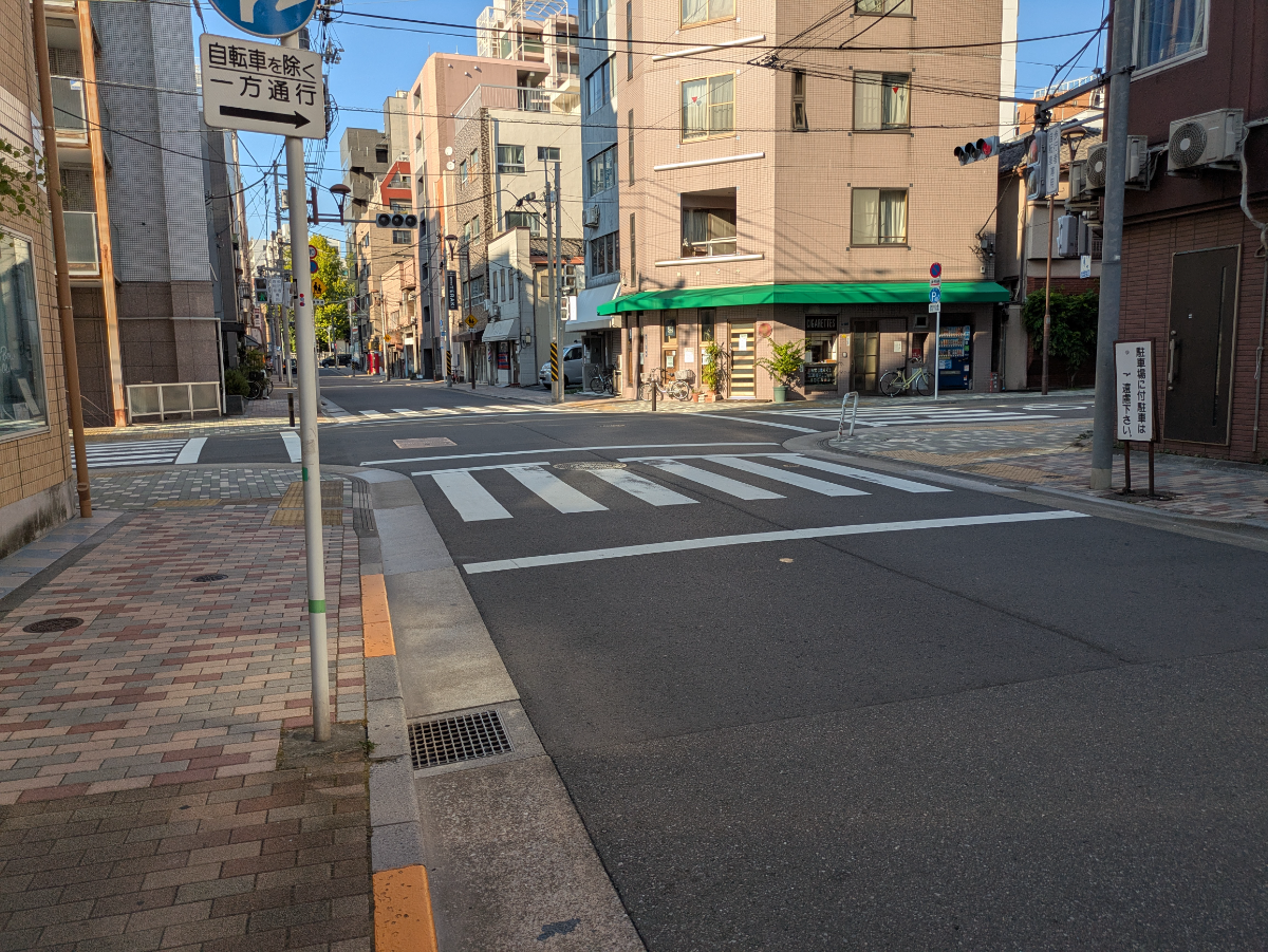v20251011150702/fresh/building/J00100359035_2