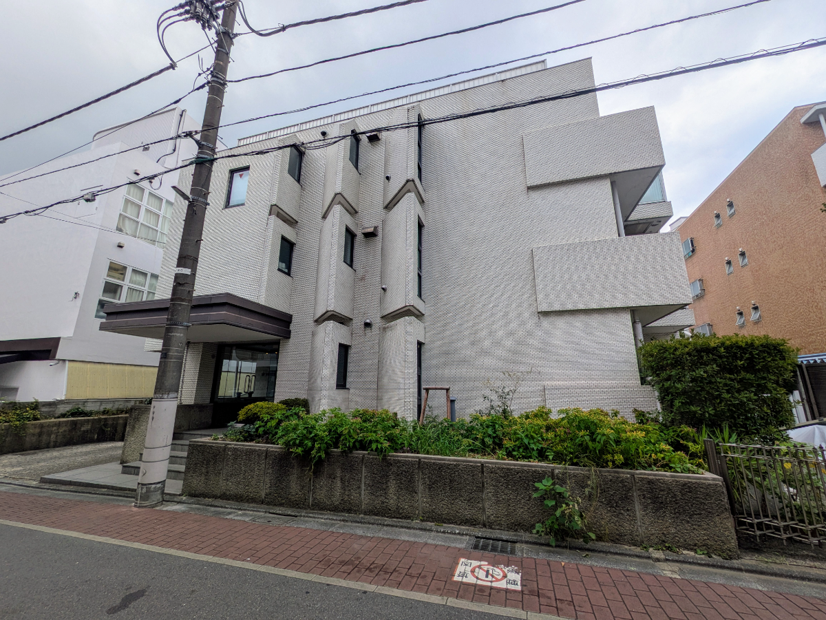 v20251011150702/fresh/building/J00100360543_1
