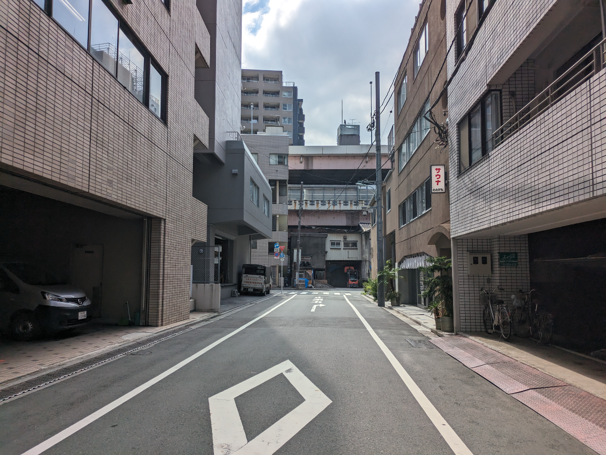 v20251011150702/fresh/building/J00100360581_9