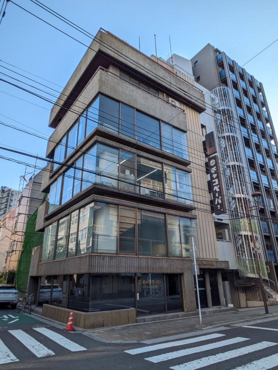 v20251011150702/fresh/building/J00100363118_7