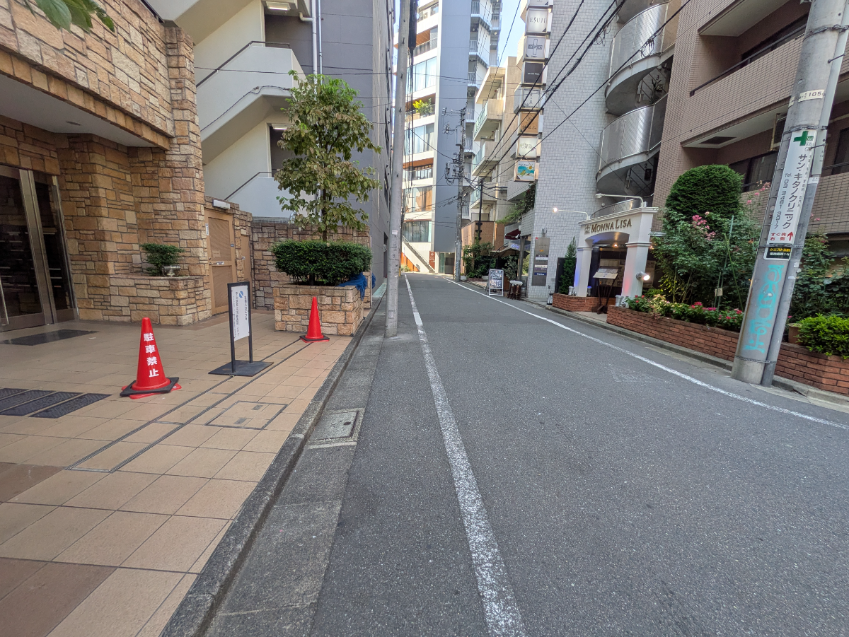 v20251011150702/fresh/building/J00100363580_21