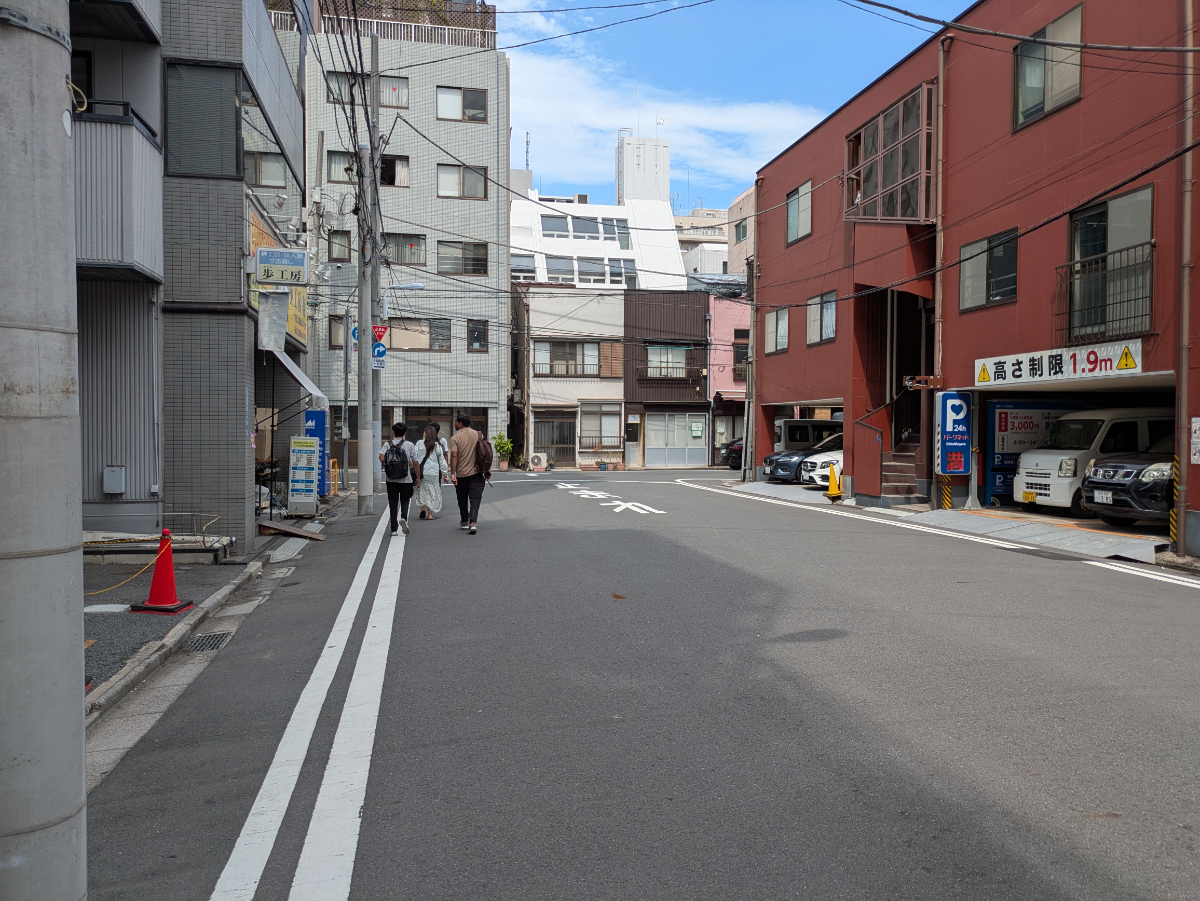 v20251011150702/fresh/building/J00100368280_13