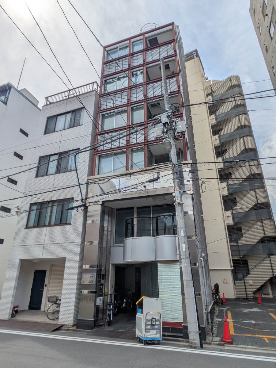 v20251011150702/fresh/building/J00100368280_7
