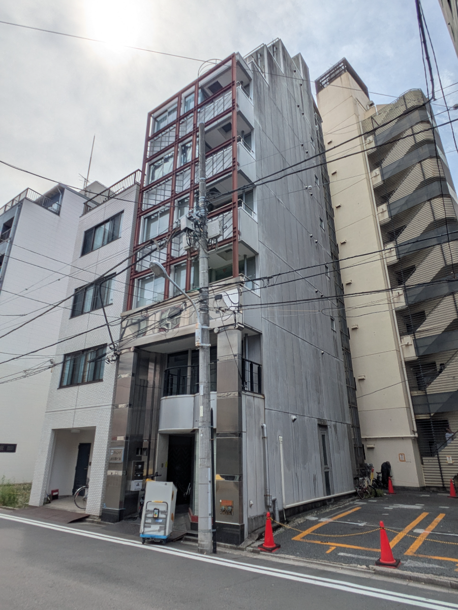 v20251011150702/fresh/building/J00100368280_8
