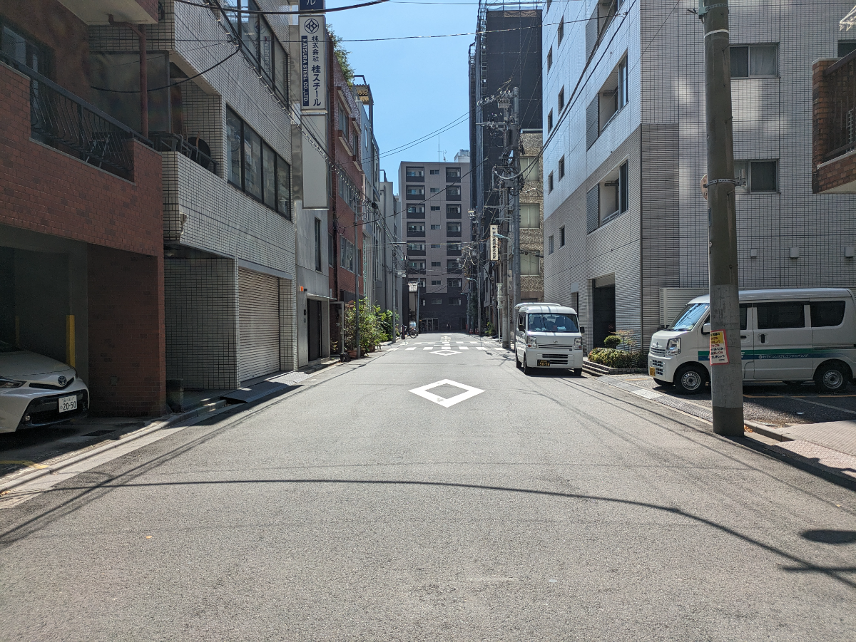v20251011150702/fresh/building/J00100373630_2