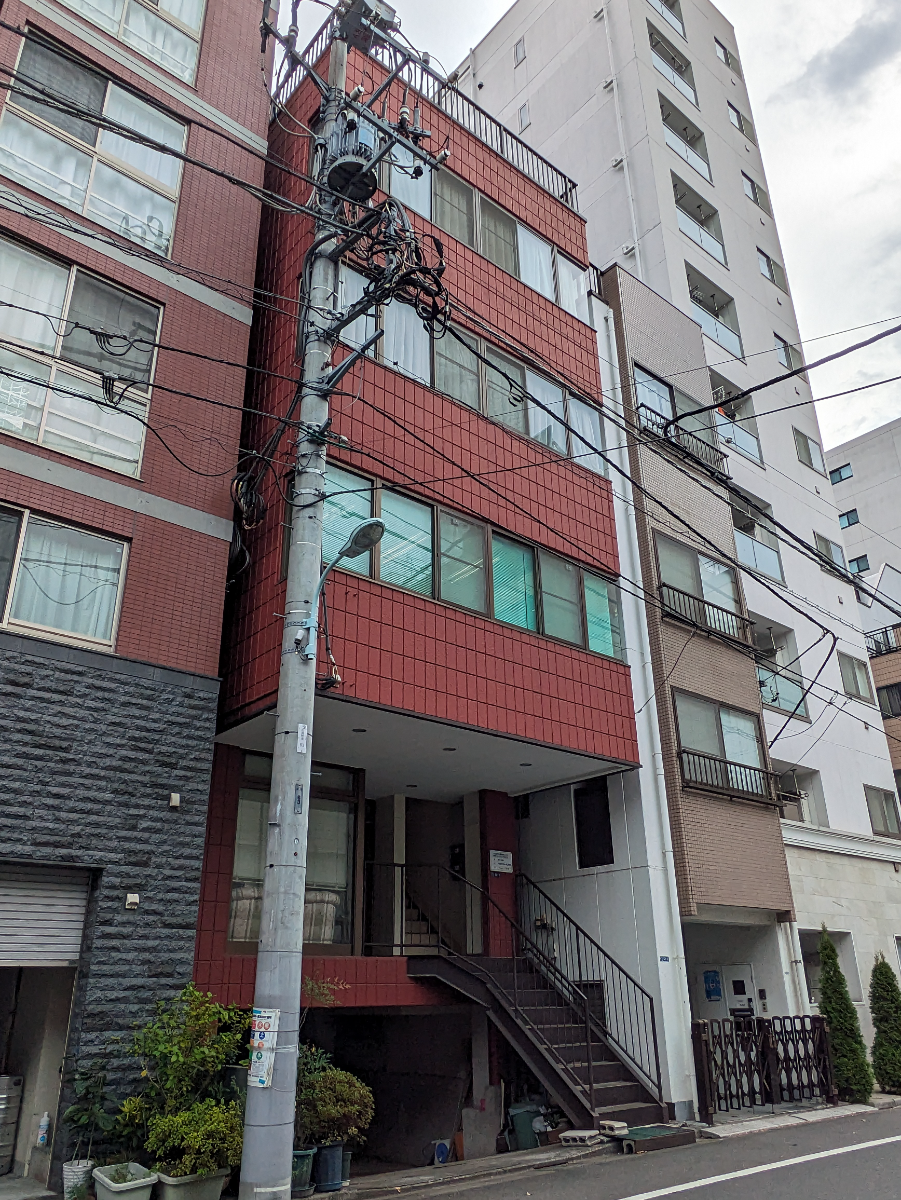 v20251011150702/fresh/building/J00100374529_5