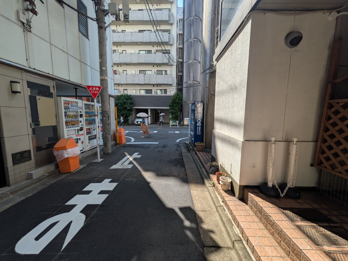 v20251011150702/fresh/building/J00100381061_10