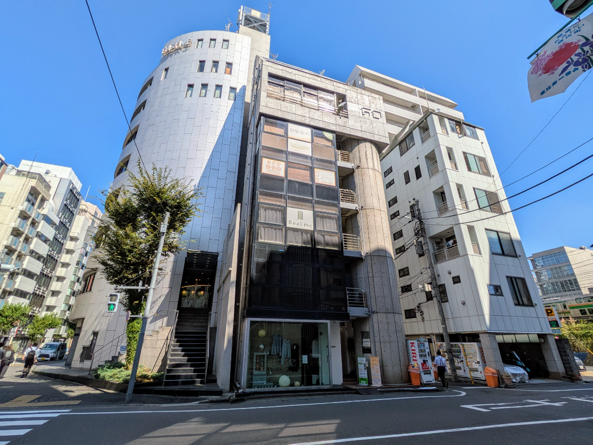 v20251011150702/fresh/building/J00100381061_5