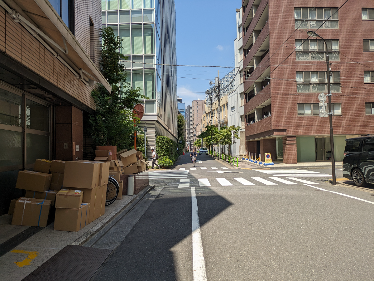 v20251011150702/fresh/building/J00100383383_2