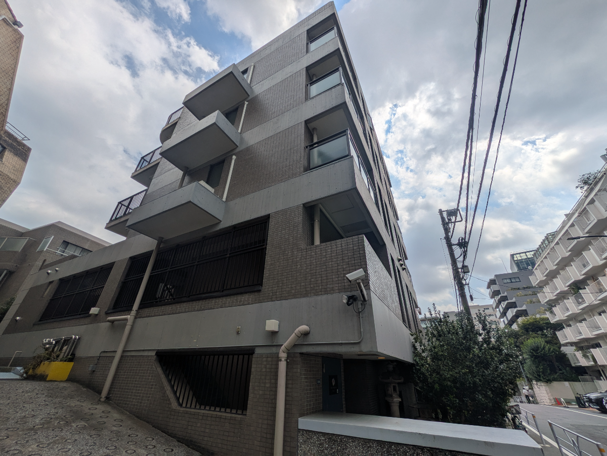v20251011150702/fresh/building/J00100387817_5