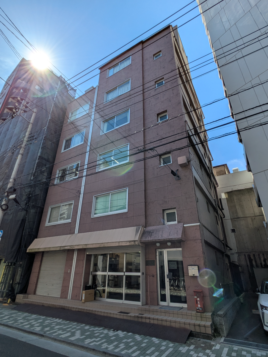 v20251011150702/fresh/building/J00100402380_8