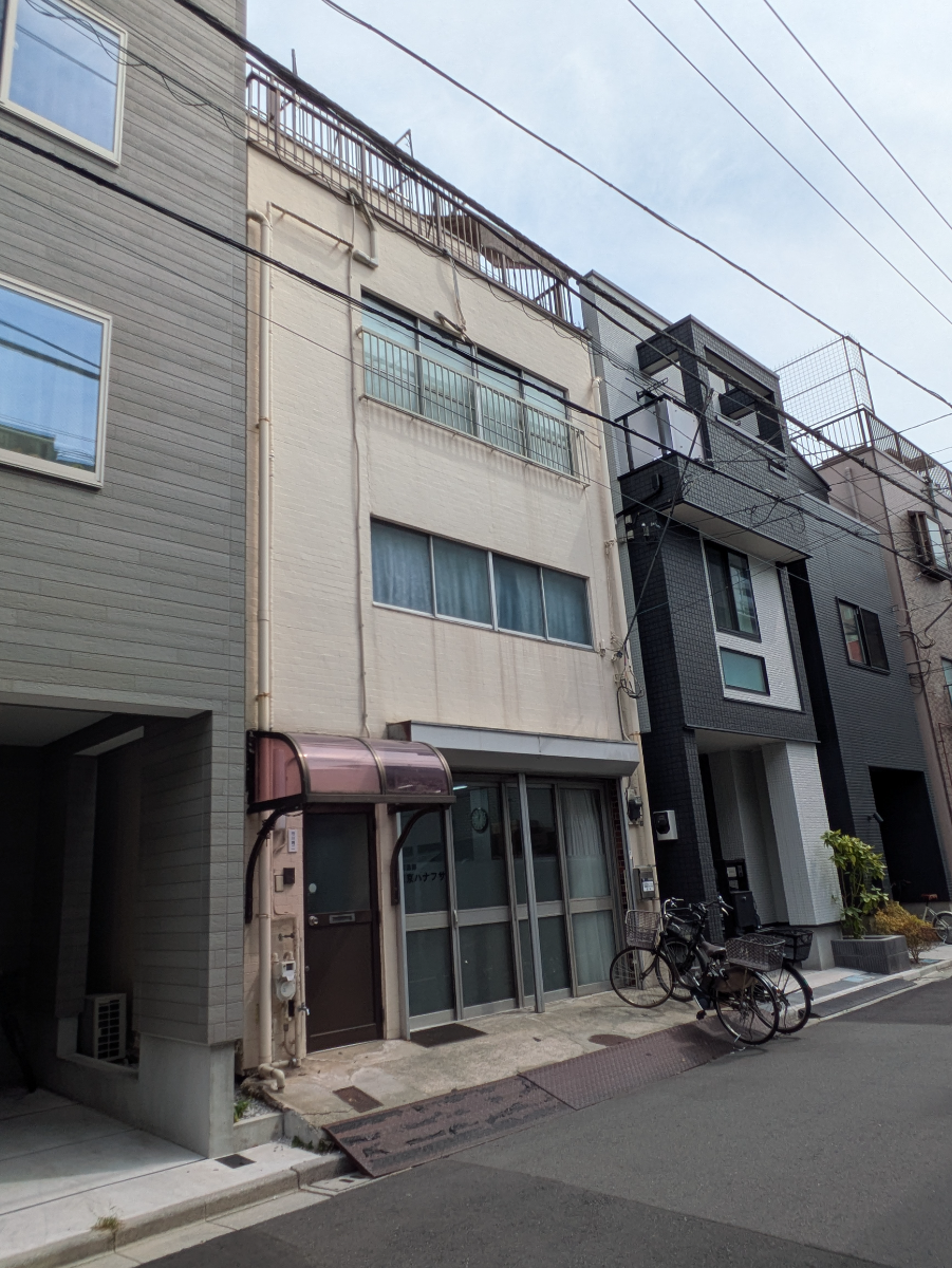 v20251011150702/fresh/building/J00100408152_7