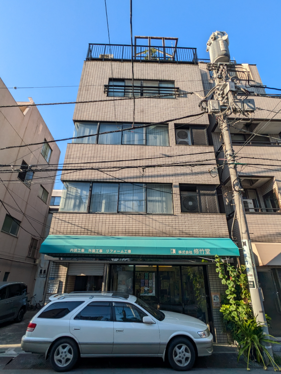 v20251011150702/fresh/building/J00100409067_1