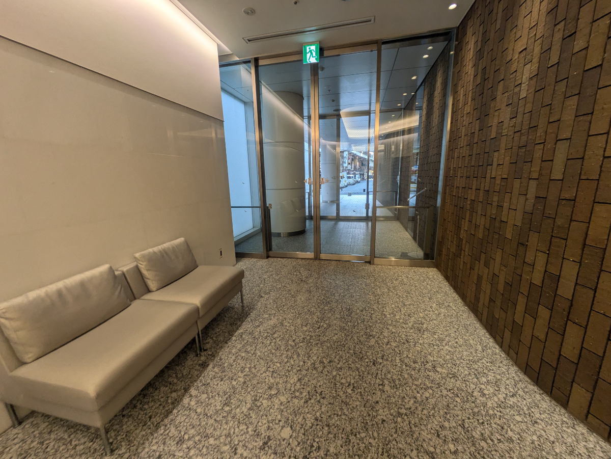 v20251011150702/fresh/building/J00100418423_12