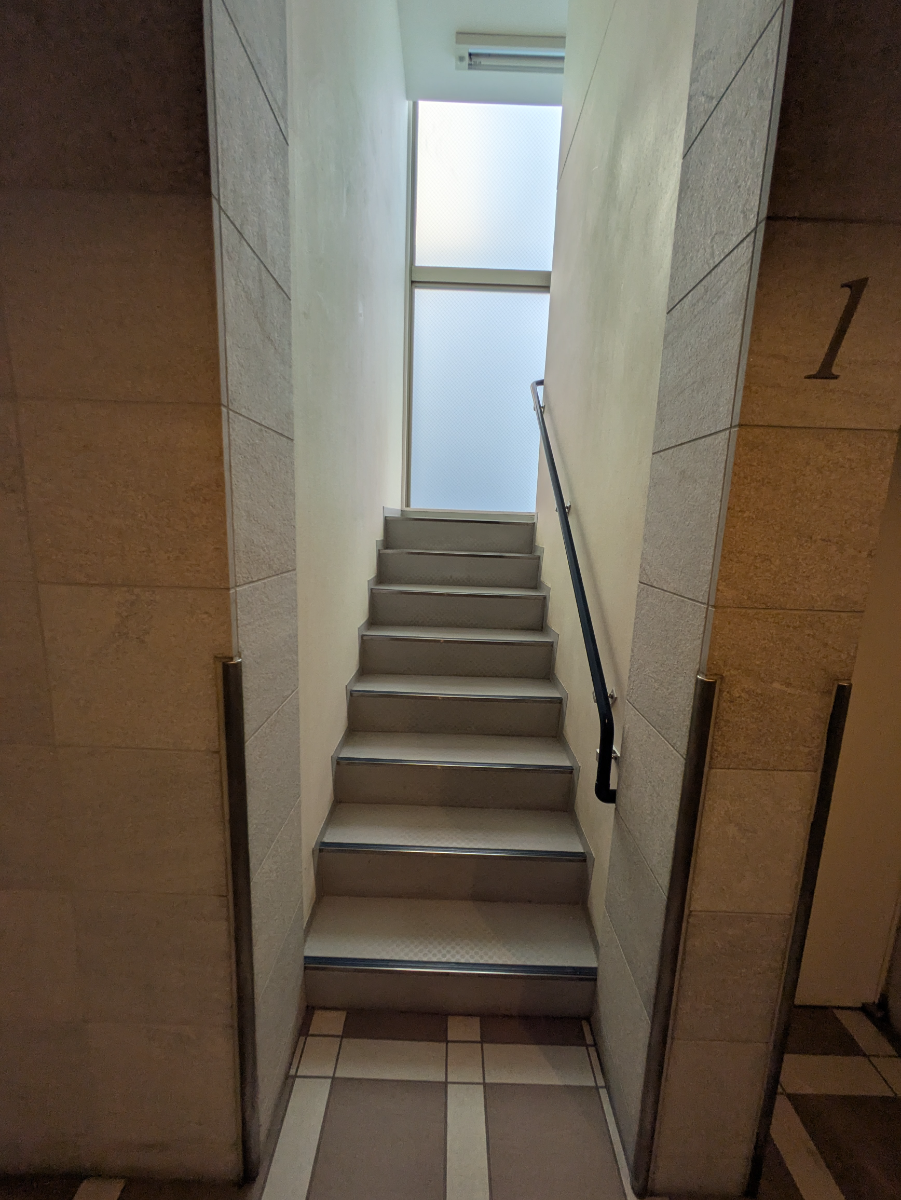 v20251011150702/fresh/building/J00100420232_13
