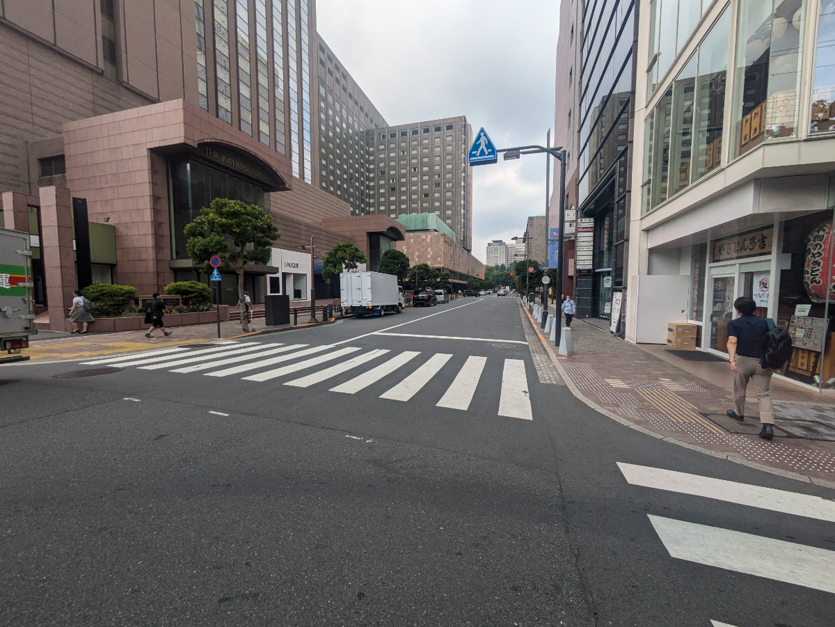 v20251011150702/fresh/building/J00100435483_2
