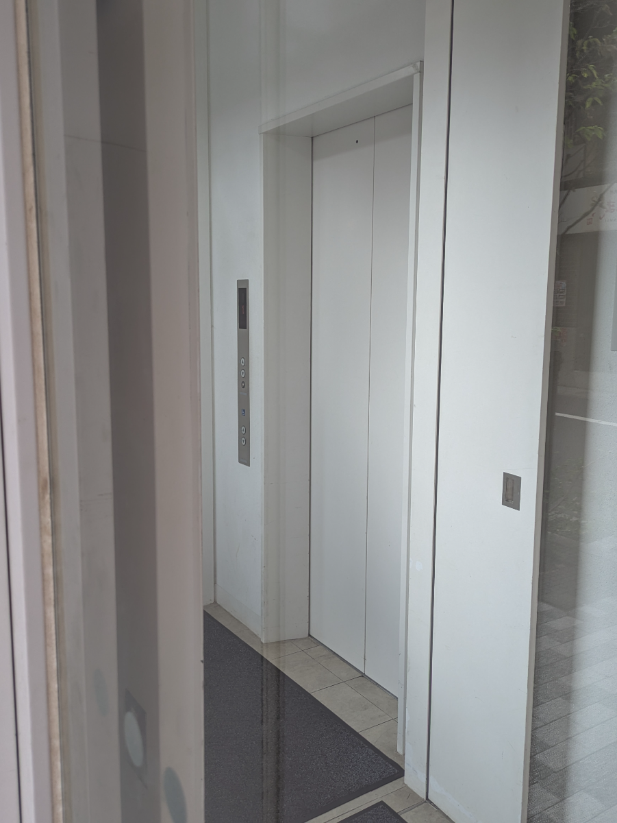 v20251011150702/fresh/building/J00100435483_4