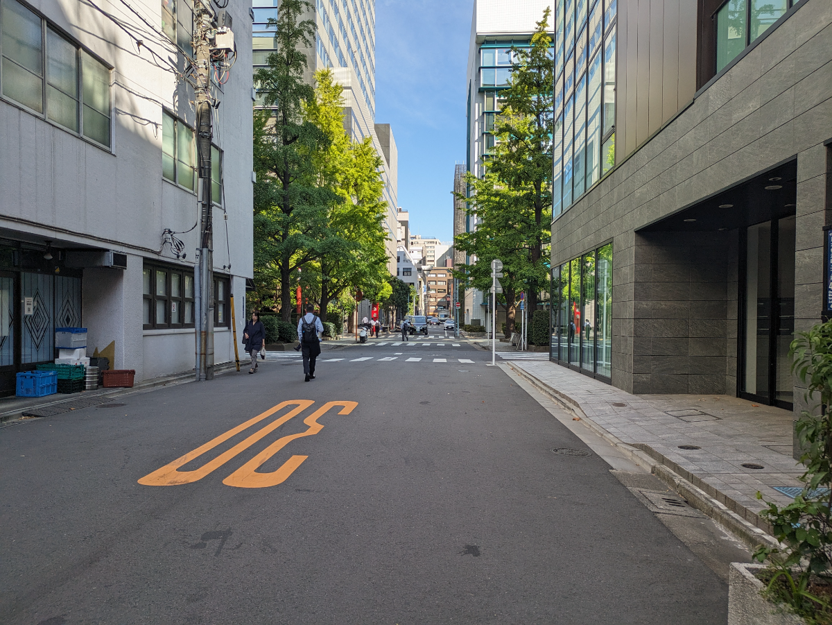 v20251011150702/fresh/building/J00100499221_22