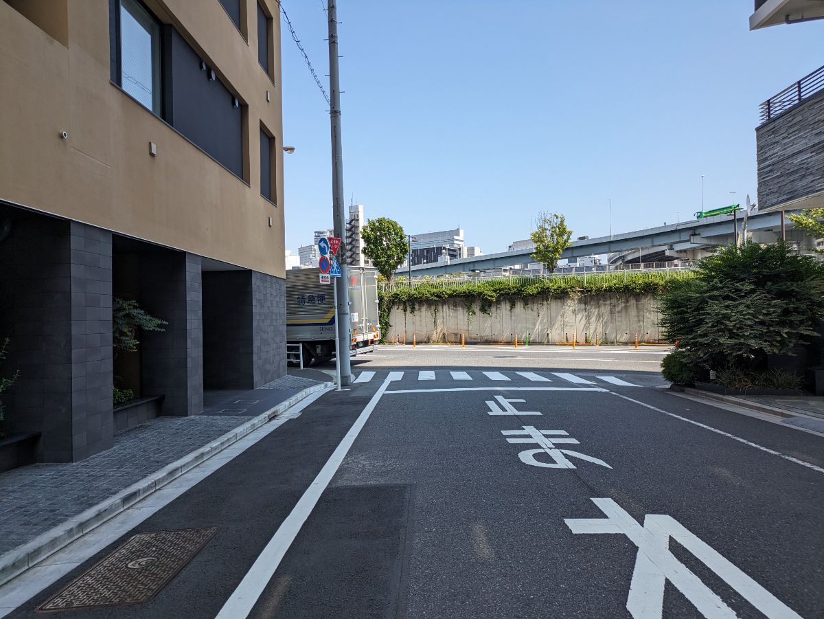 v20251011150702/fresh/building/J00100609382_11