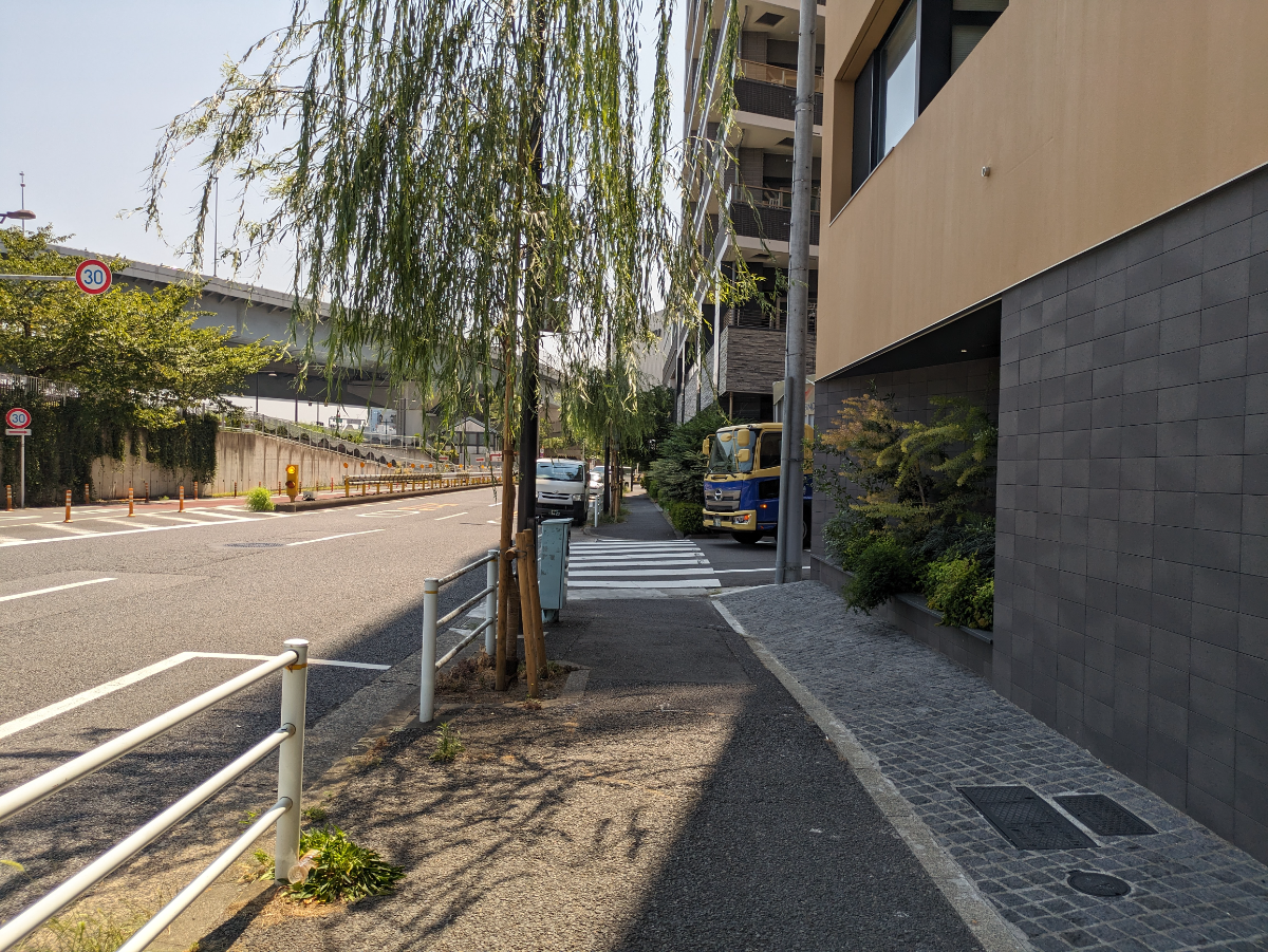 v20251011150702/fresh/building/J00100609382_2