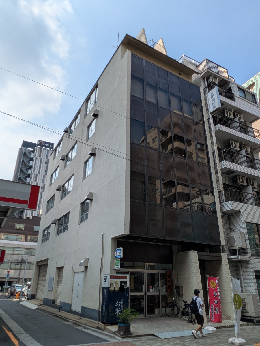v20251012150813/fresh/building/J00100359603_5
