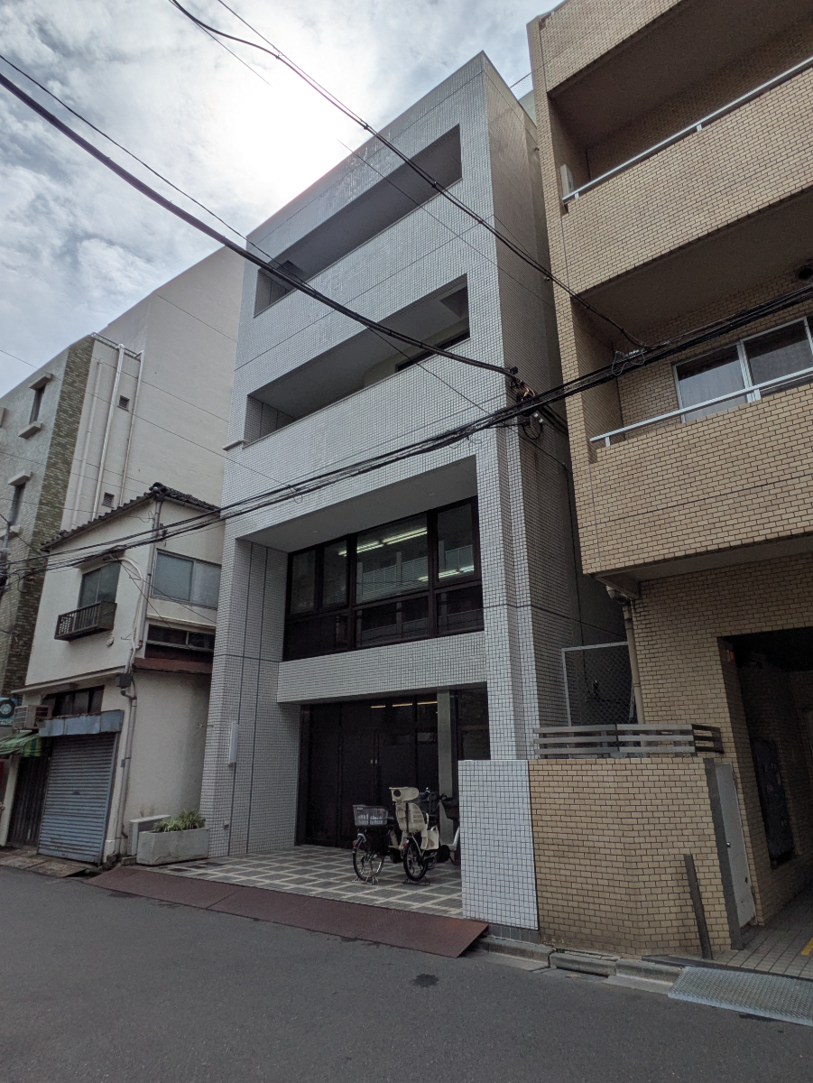 v20251012150813/fresh/building/J00100361014_8