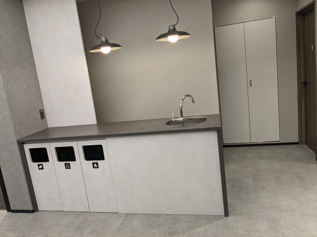 v20251012150813/fresh/building/J00100365239_14