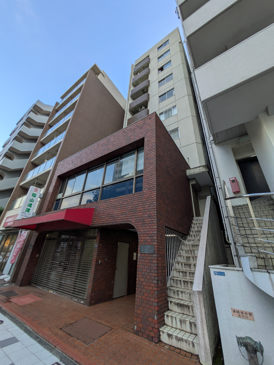 v20251012150813/fresh/building/J00100369328_11