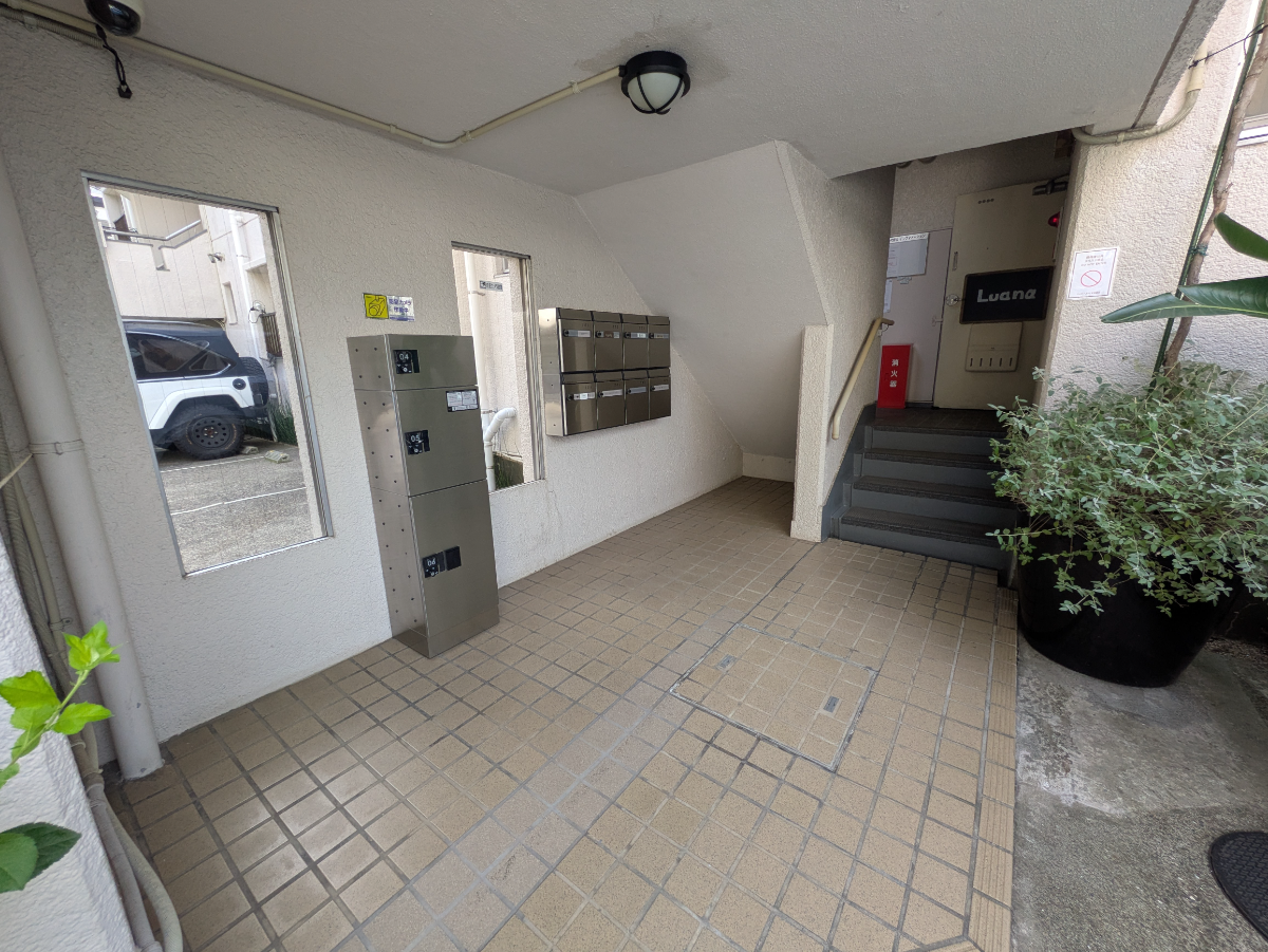 v20251012150813/fresh/building/J00100371066_9