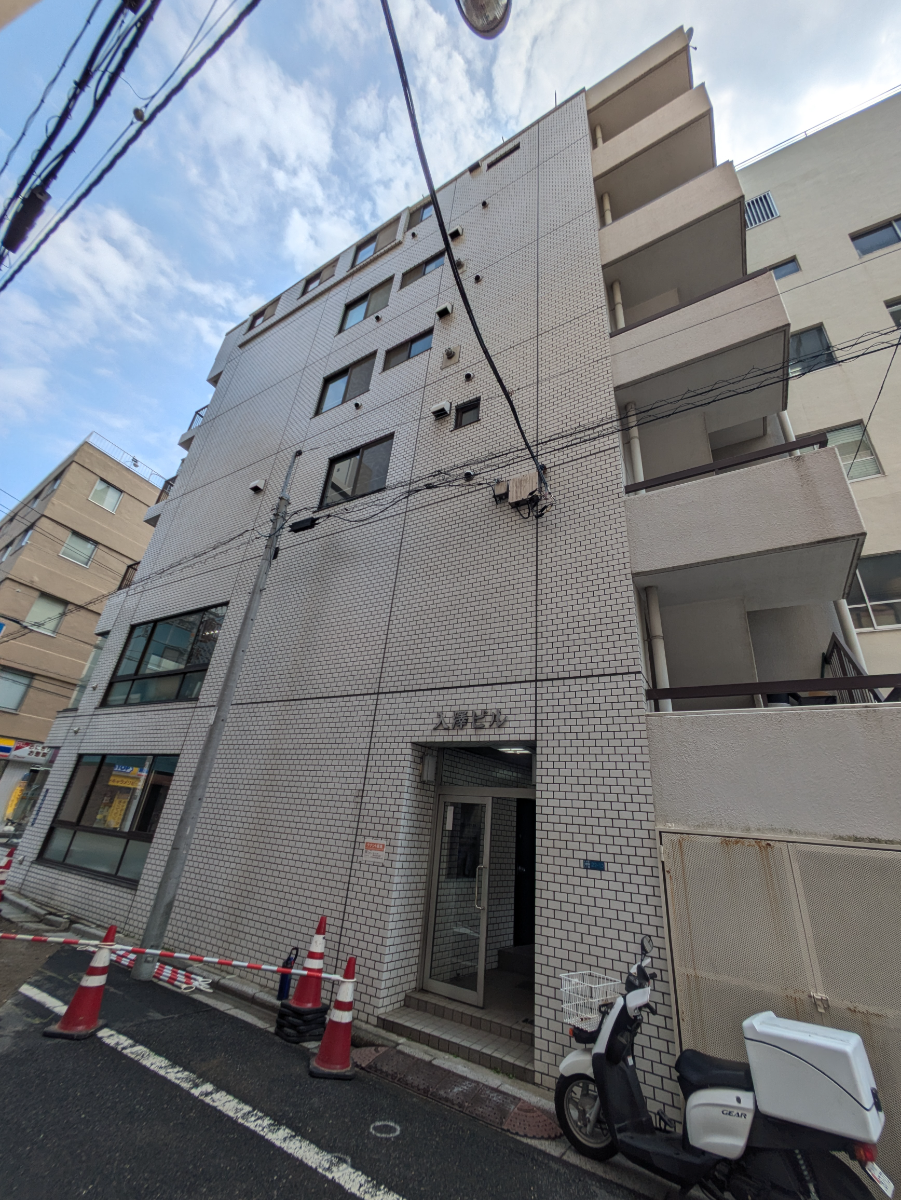 v20251012150813/fresh/building/J00100371986_10