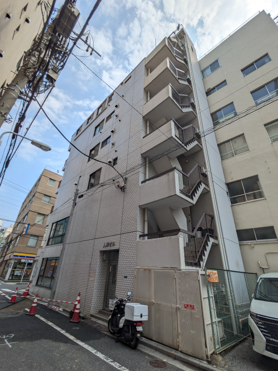 v20251012150813/fresh/building/J00100371986_11