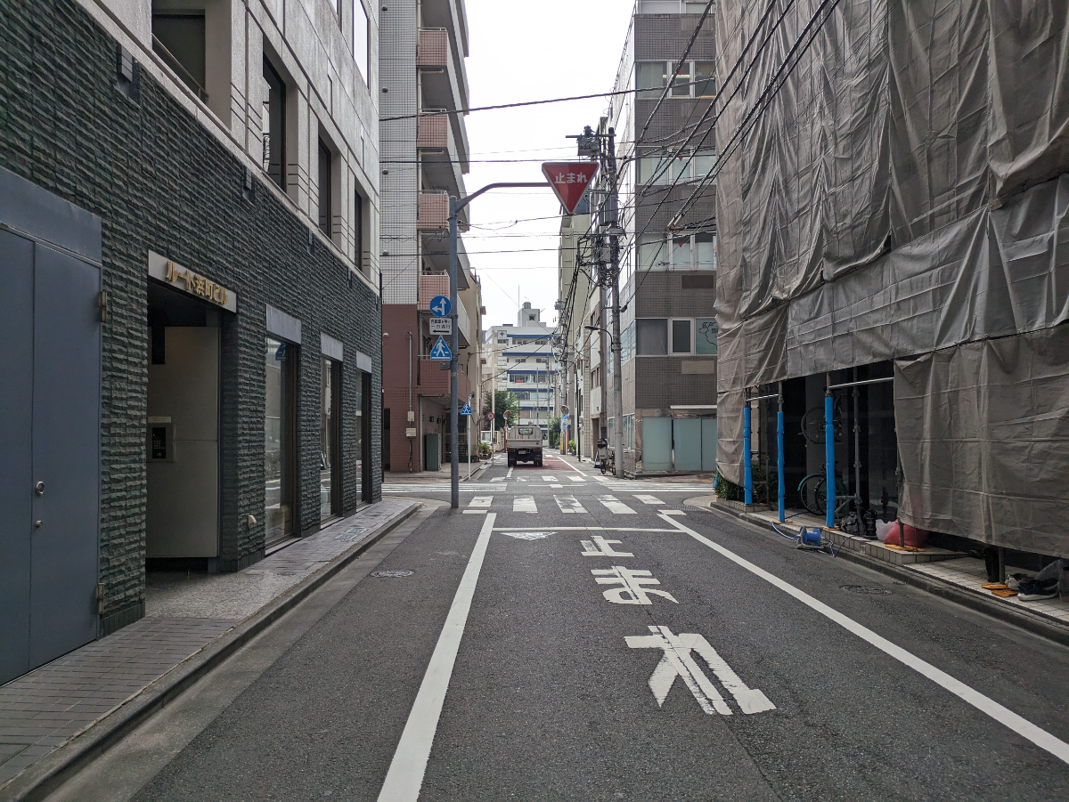 v20251012150813/fresh/building/J00100381837_2