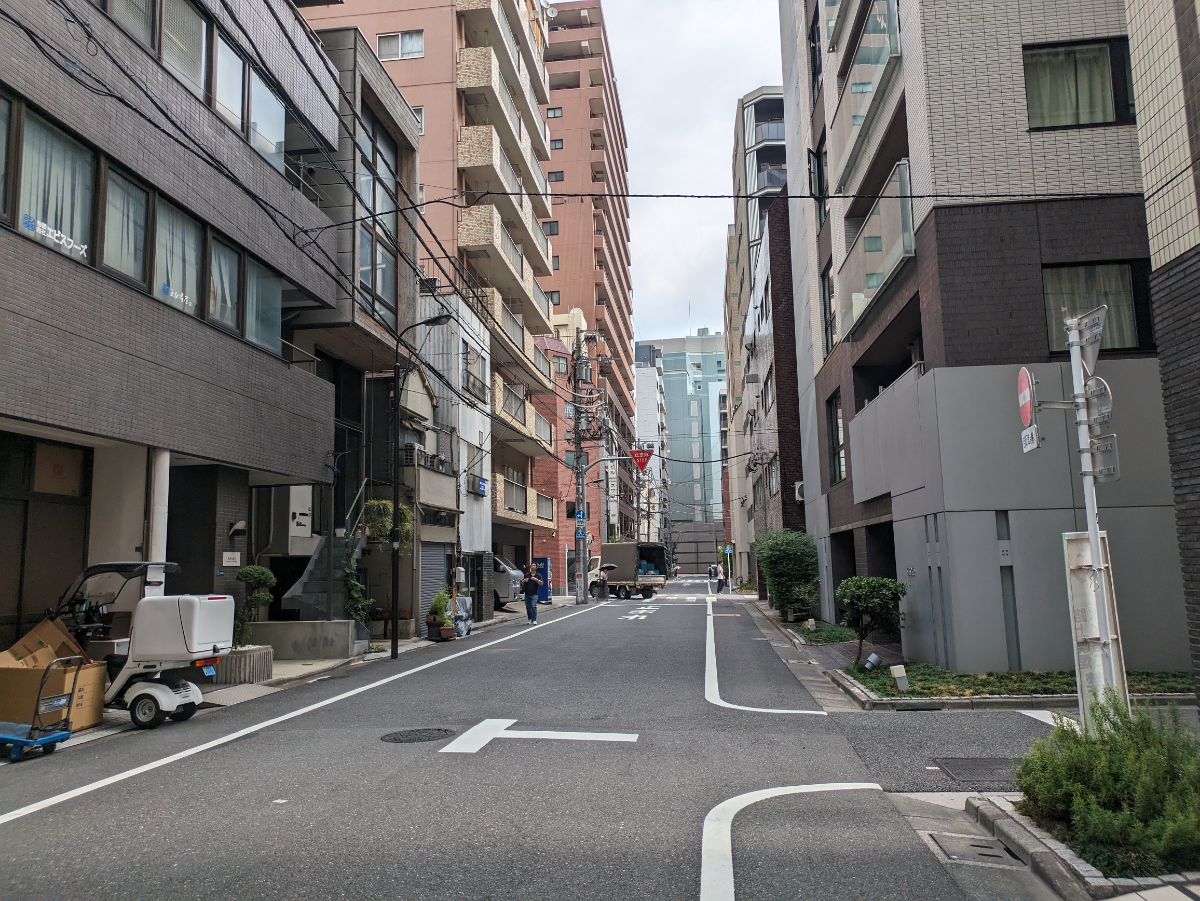 v20251012150813/fresh/building/J00100381847_12