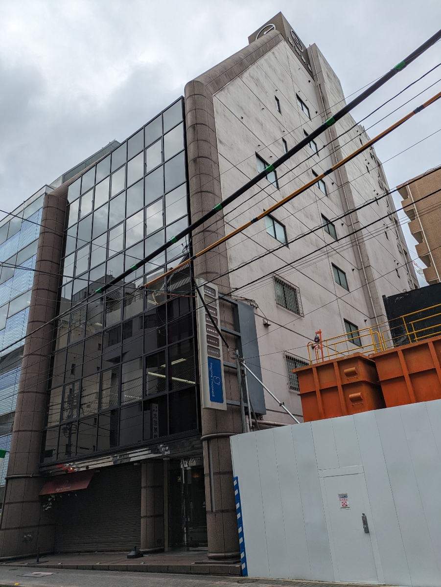v20251012150813/fresh/building/J00100382857_6