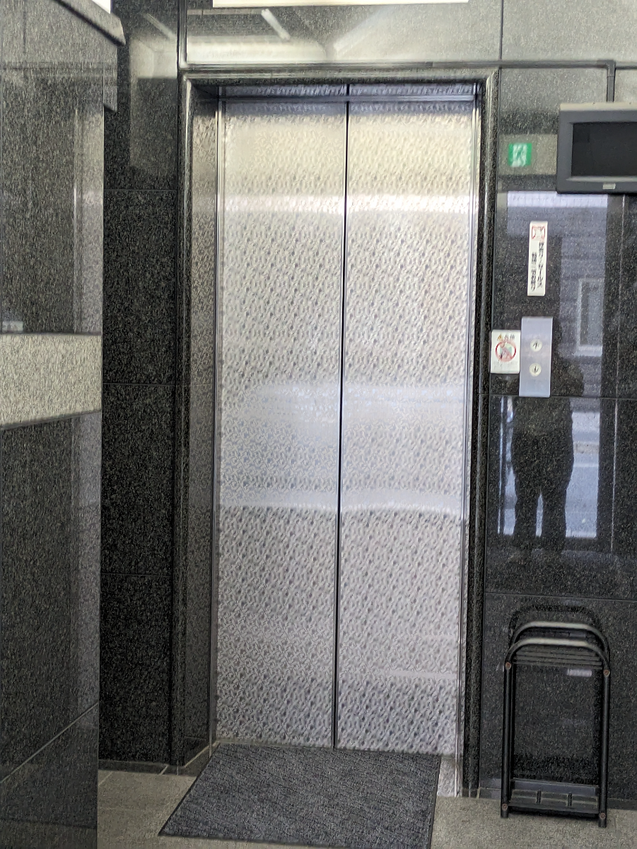 v20251012150813/fresh/building/J00100382877_4