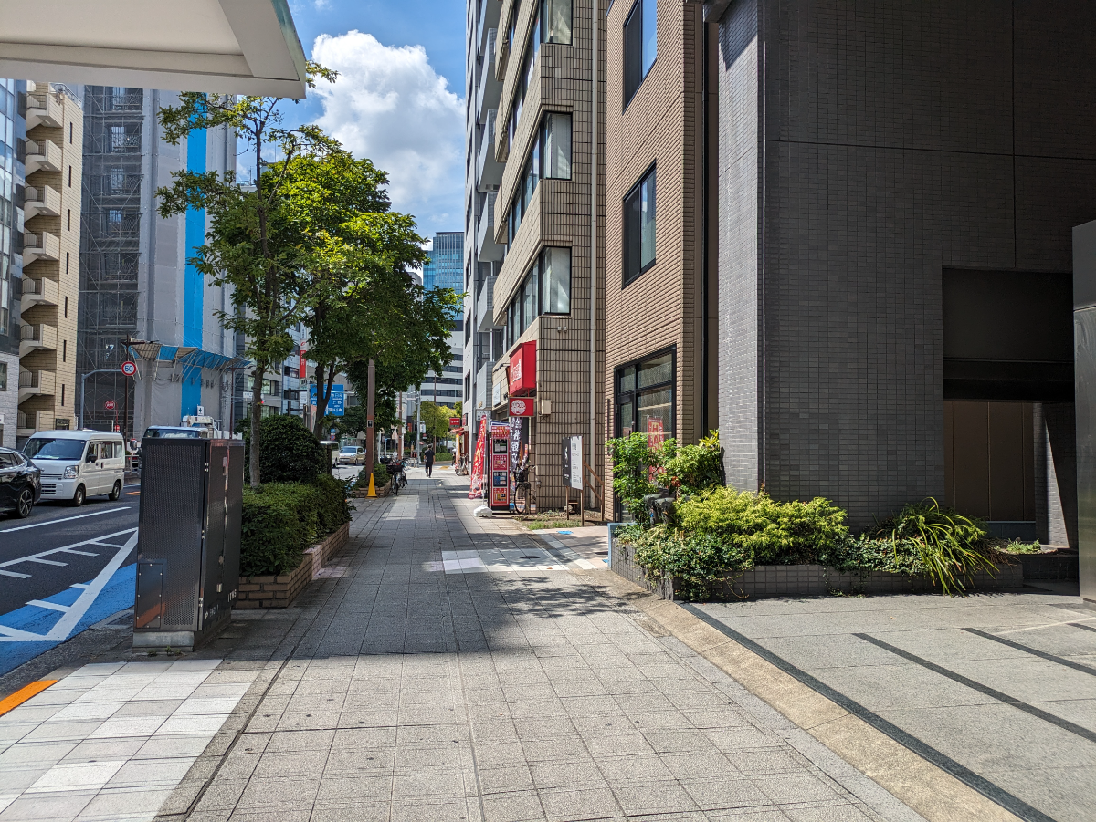 v20251012150813/fresh/building/J00100382878_2