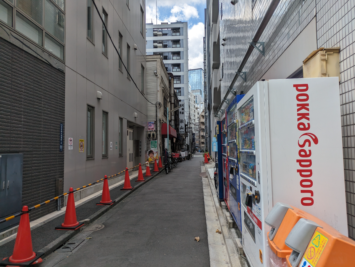 v20251012150813/fresh/building/J00100382890_14