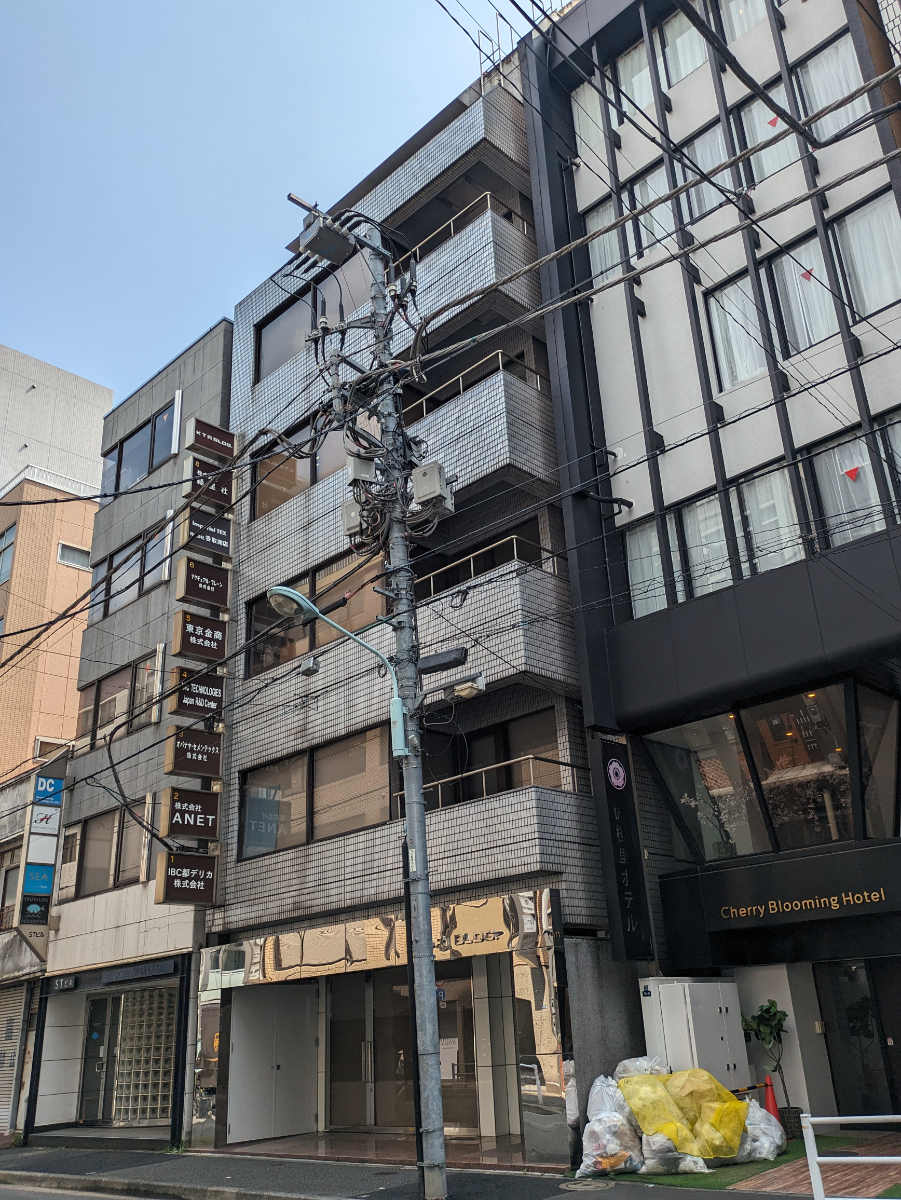 v20251012150813/fresh/building/J00100382904_6
